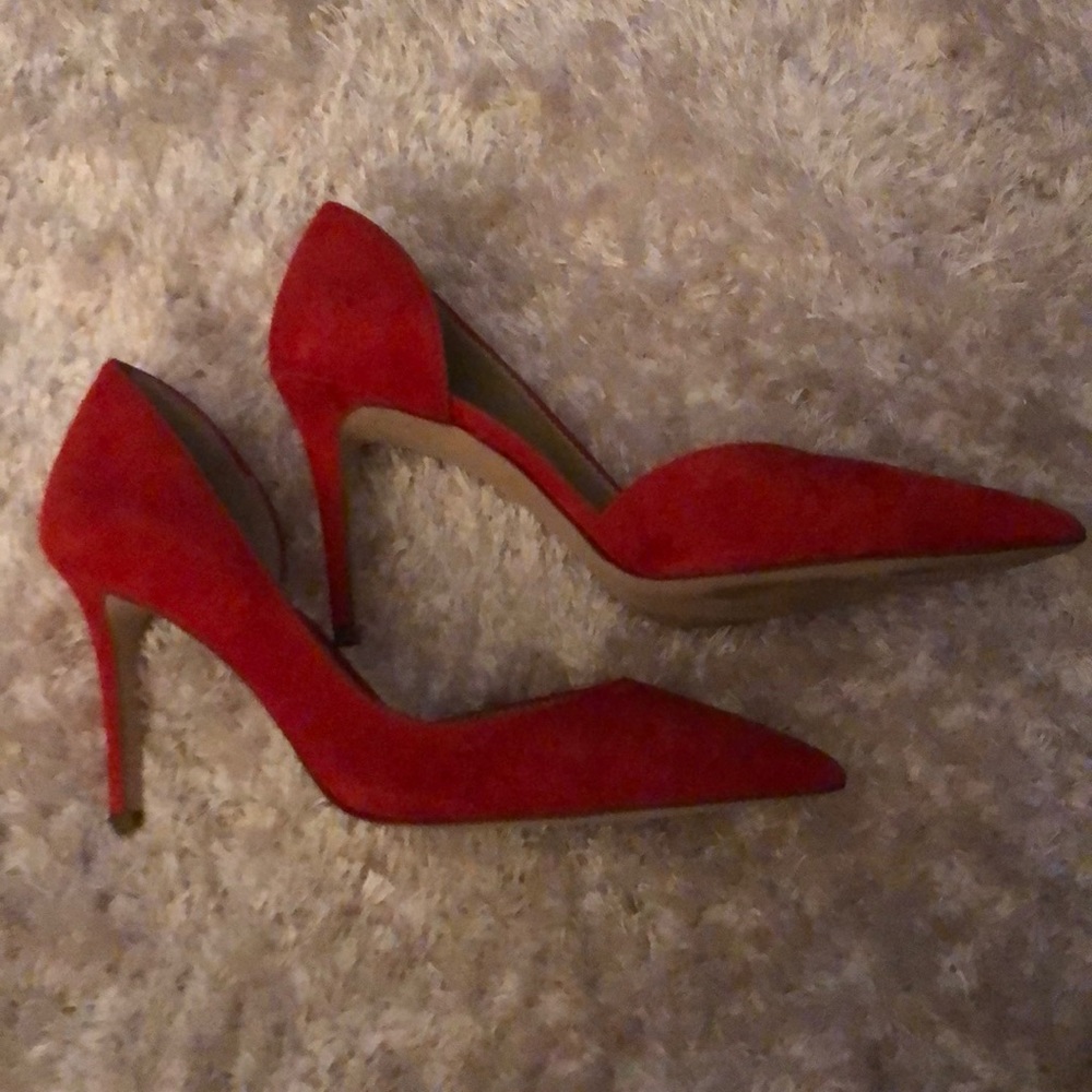 Pumps - Picture 3 of 5